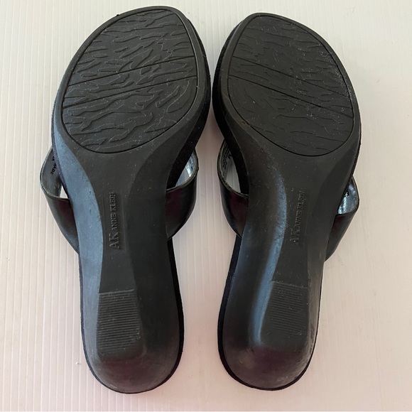 Anne Klein Catrin Black Flower Puff Slip On Thong Wedge Heel Sandal 7 - Picture 9 of 10